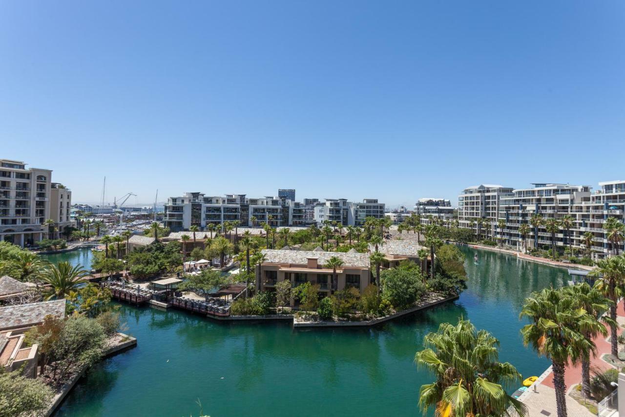 204 Juliette * Cape Town